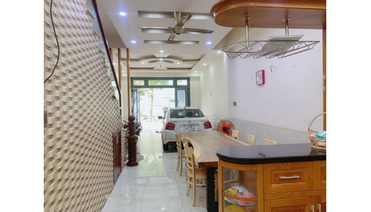Ngộp Khuông Việt - HXH 6m thông - 4x11m - 2 tầng - Ngay Q11